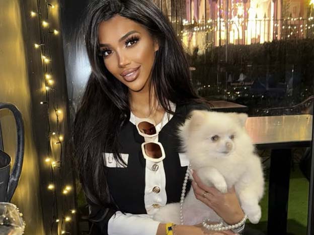 Chloe Khan